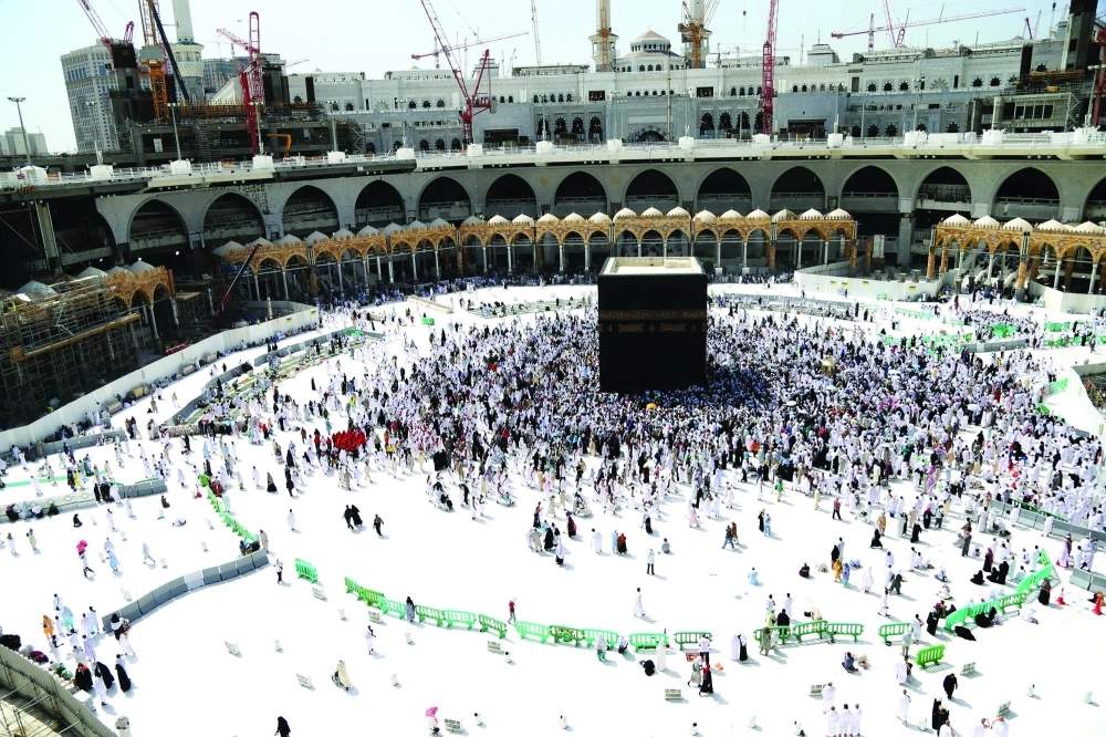 صحن الحرم بعد إزالة المطاف الموقت (أحمد جابر)