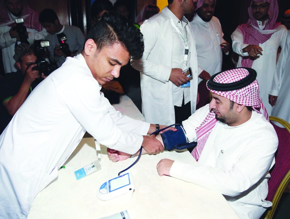  الزويهري في اليوم العالمي للسكري (إعلامي الأهلي) 