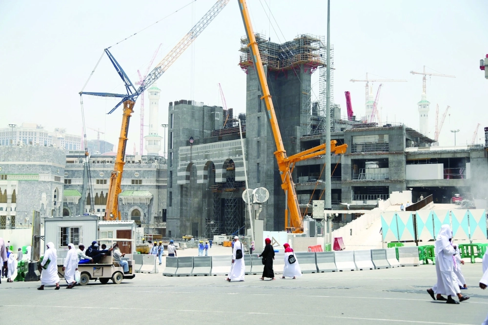 باب الملك عبدالعزيز في الحرم المكي        (أحمد جابر)