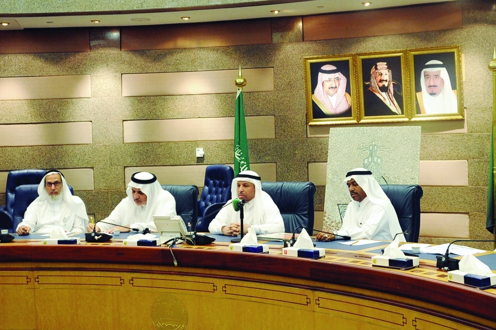 عبدالرحمن اليوبي خلال المؤتمر الصحفي              (مكة)