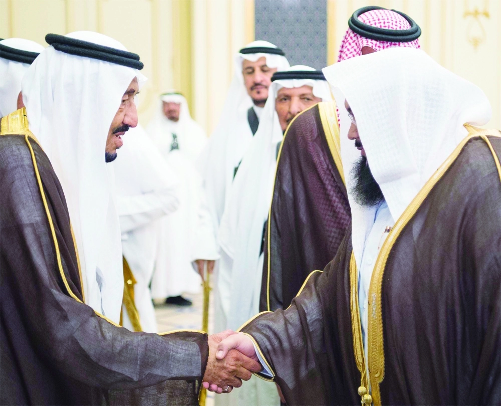 .. ومستقبلا أحد الحاضرين