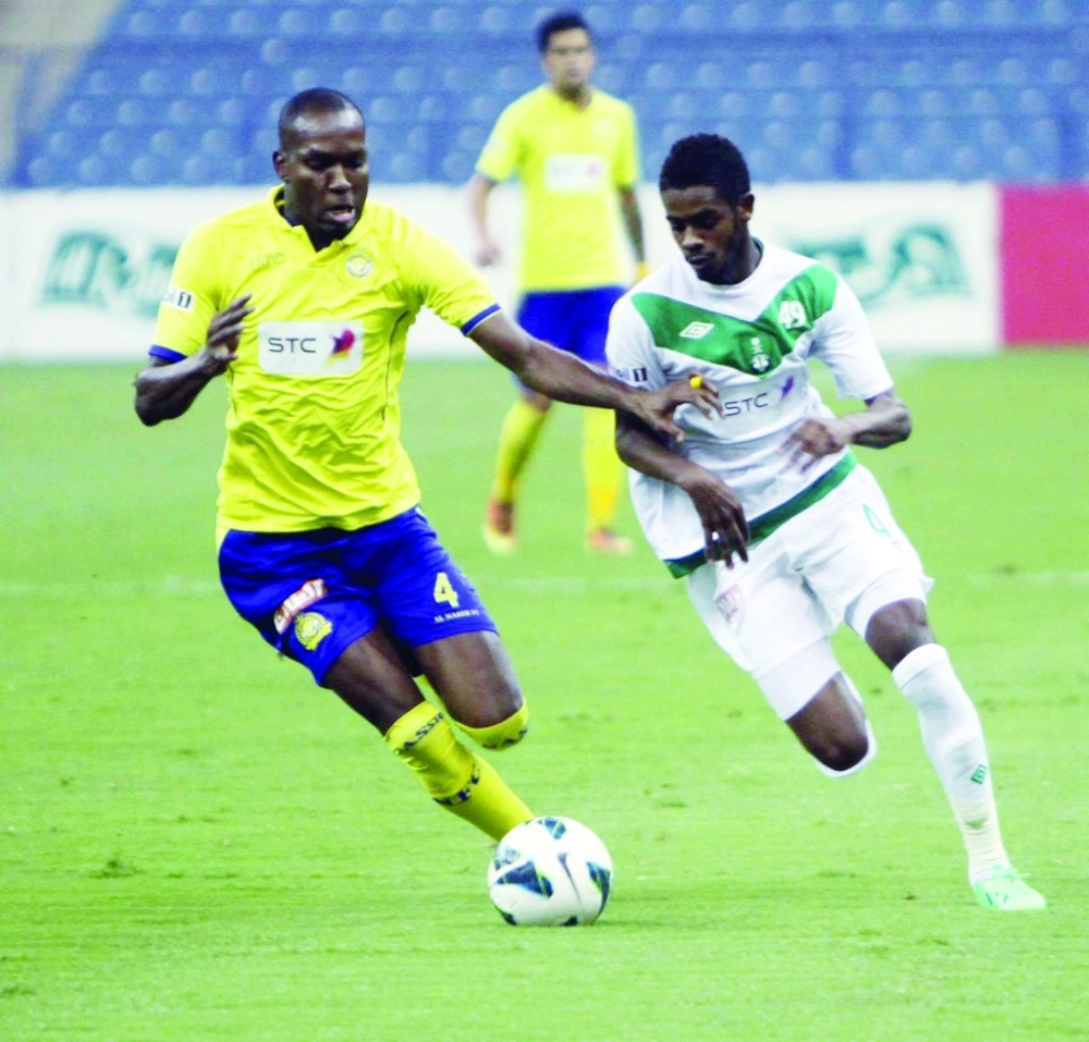 من مباراة سابقة بين الأهلي والنصر                      (مكة)