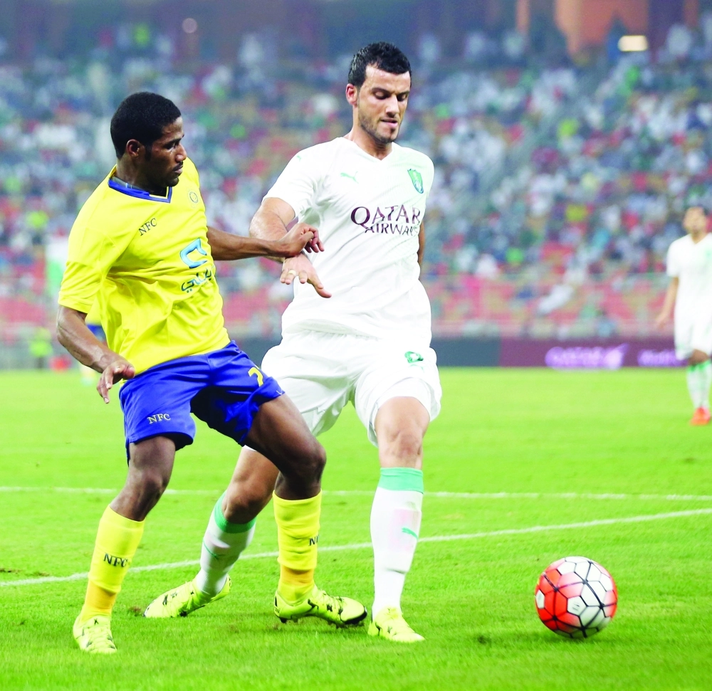 الأهلي والنصر في مواجهة سابقة خلال الموسم       (مكة)