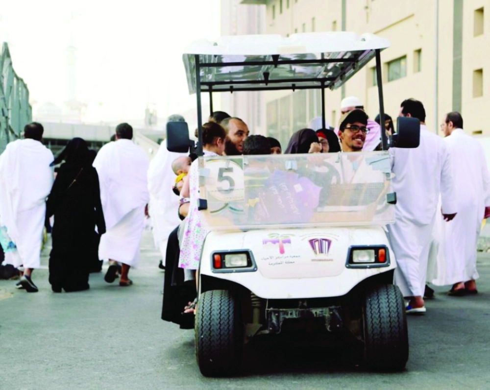 عربات الإحسان لنقل المعتمرين                                          (مكة) 