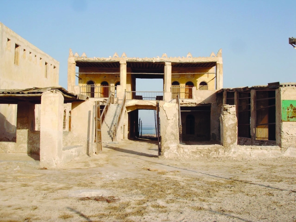 الجمارك والجوازات القديمة في ميناء العقير                                                    (مكة)