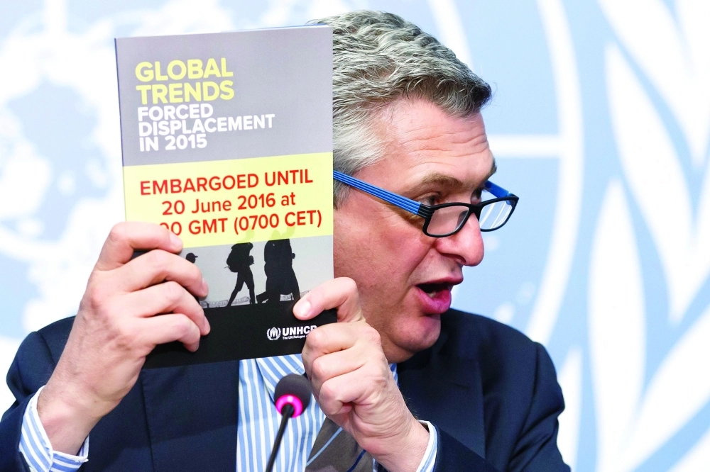 مفوض اللاجئين متحدثا في جنيف   (إ ب أ)