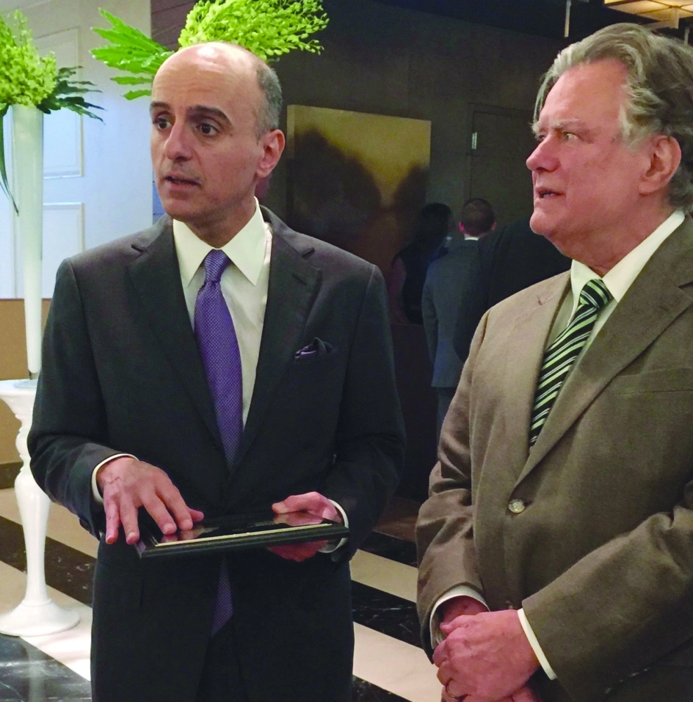 عادل الجبير خلال تسلم الجائزة