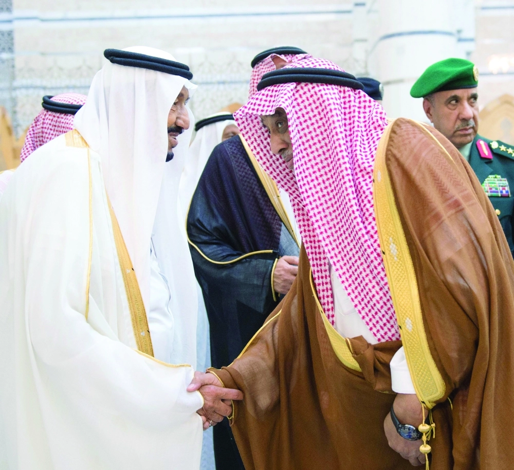  الملك سلمان لدى وصوله جدة