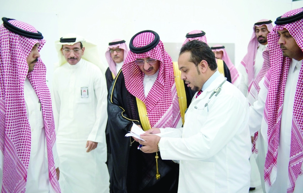 .. ومطلعا على تقرير عن الحالة الصحية للمصابين 