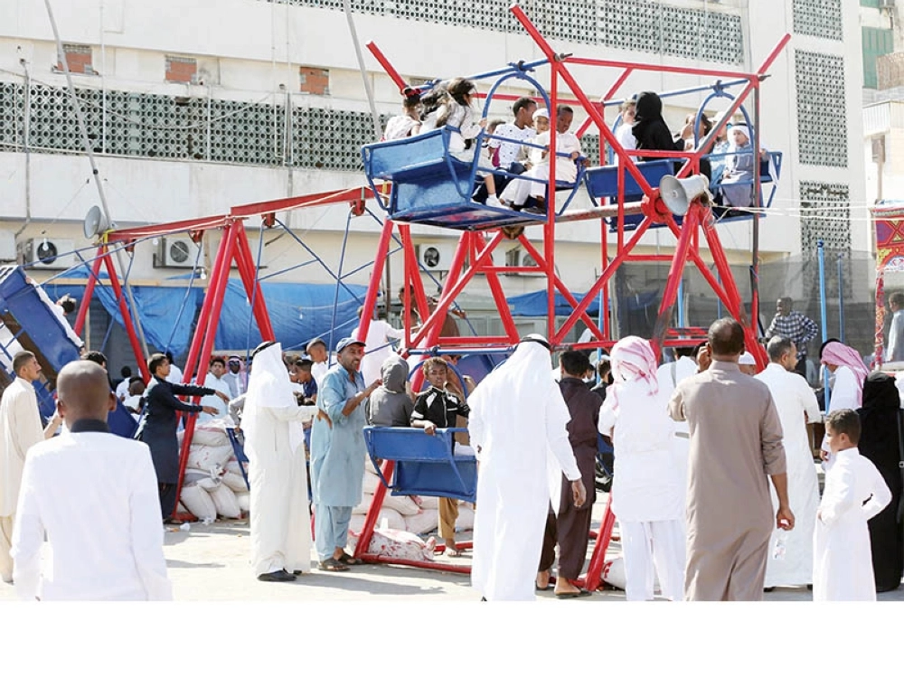 عدد من العائلات داخل المنتزه (غرام عسيري)