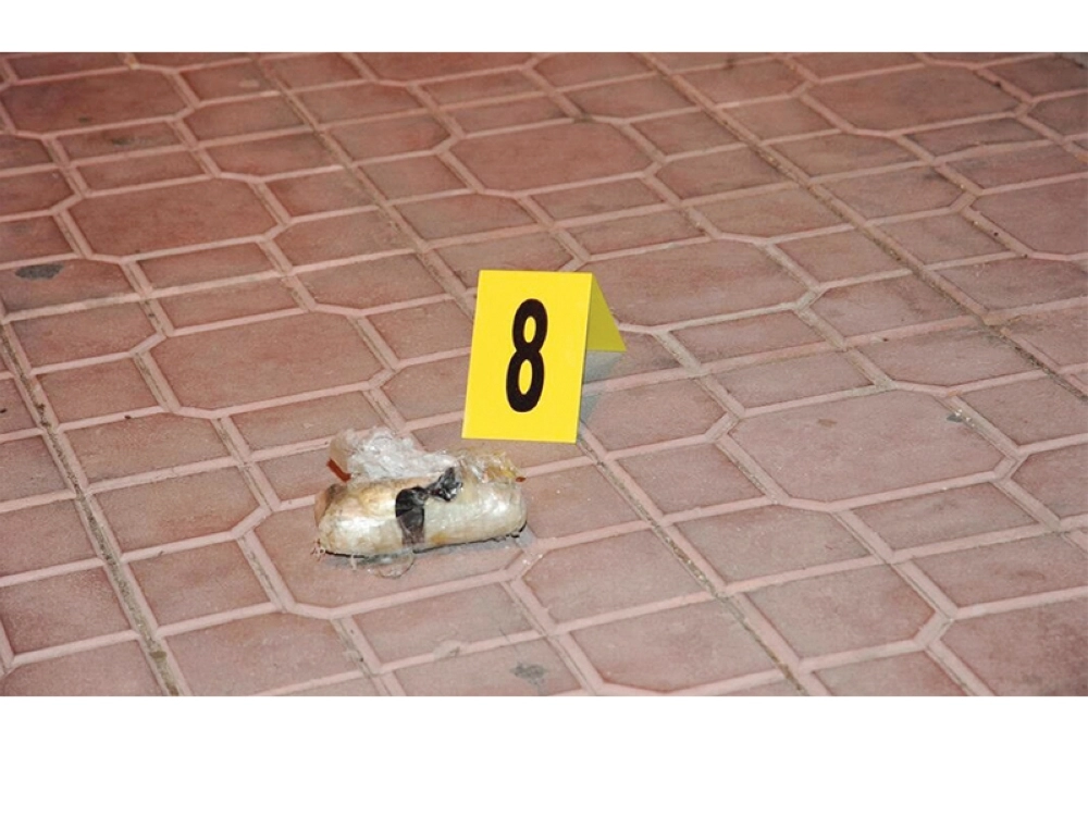 عمليات رفع آثار انفجار جدة بجوار القنصلية الأمريكية واس)