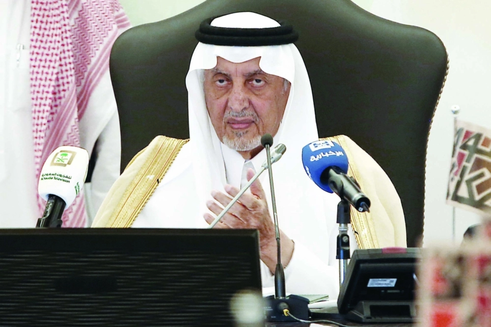 خالد الفيصل في أحد مؤتمرات سوق عكاظ                           (ثامر الفرج)