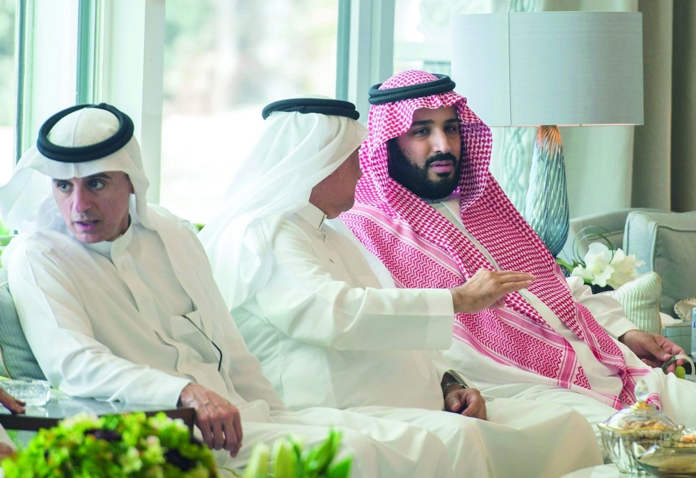 الأمير محمد بن سلمان وإبراهيم العساف وعادل الجبير