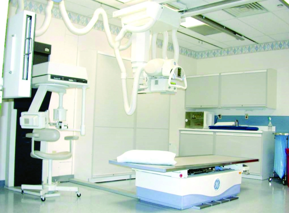 إحدى غرف الأشعة                                                   (مكة)