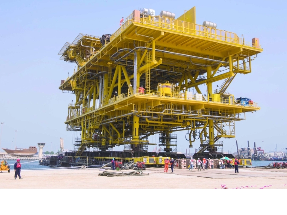 المنصة البحرية التي دشنتها أرامكو أمس (مكة)