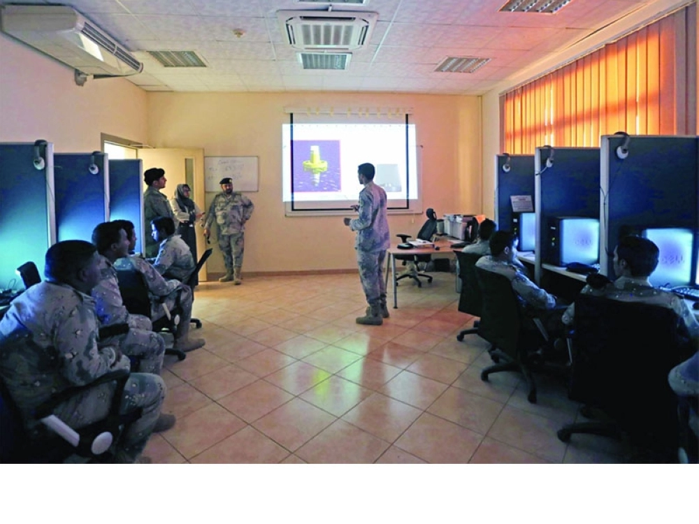 إحدى الدورات المقامة داخل الأكاديمية           (ثامر الفرج)