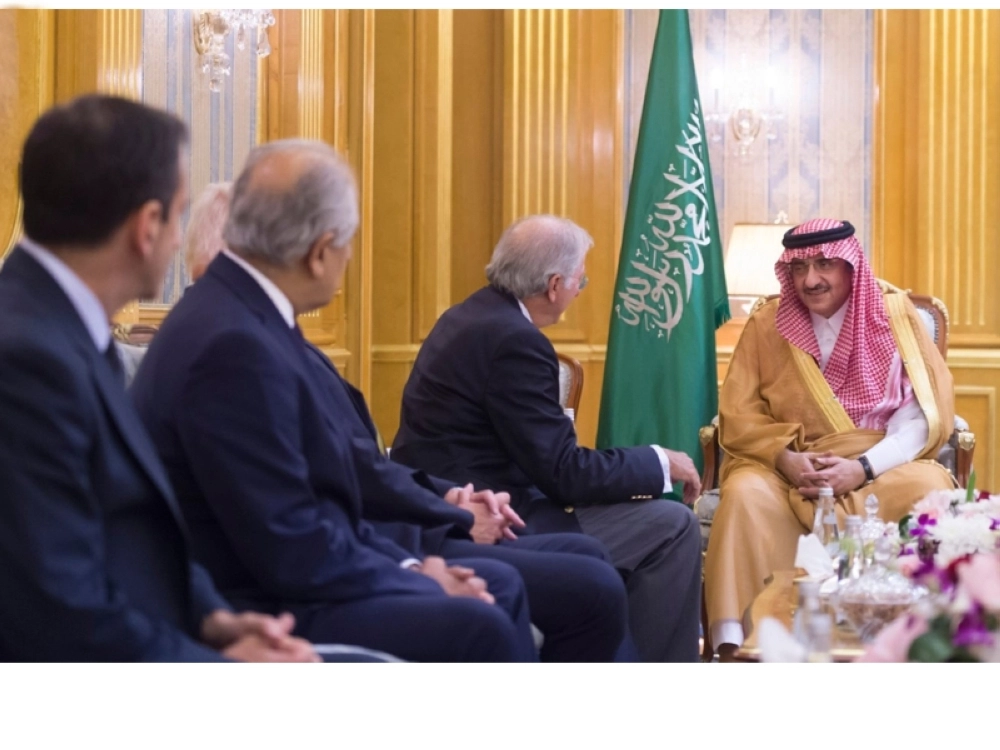 الأمير محمد بن نايف خلال استقباله الوفد الأمريكي  (واس)