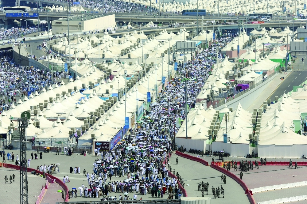 حجاج بمشعر منى في موسم سابق                               (مكة)