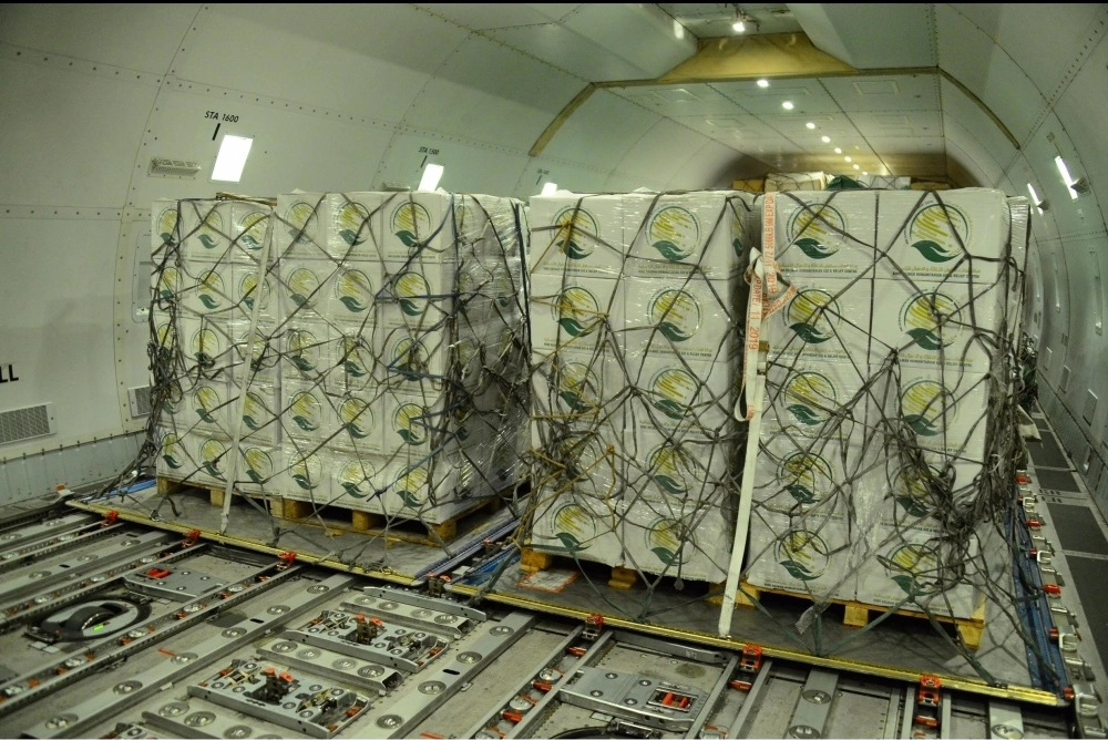 المساعدات لدى وصولها للخرطوم   (واس) 