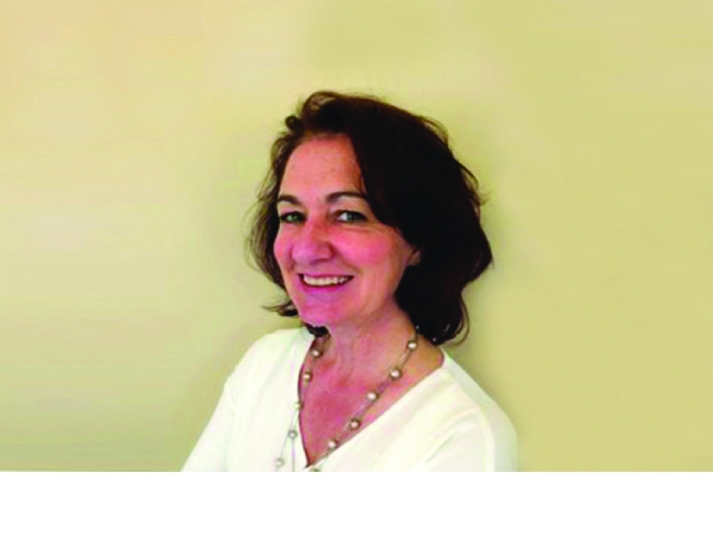 بي إي باريس