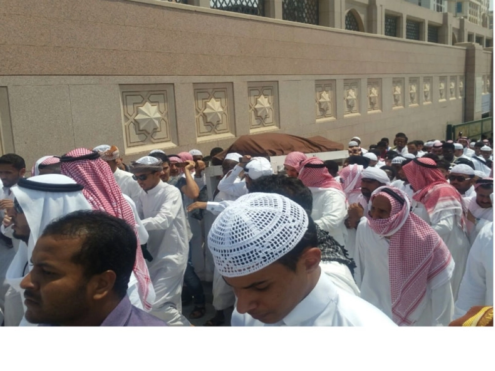 جثمان الفقيد إلى مقبرة البقيع