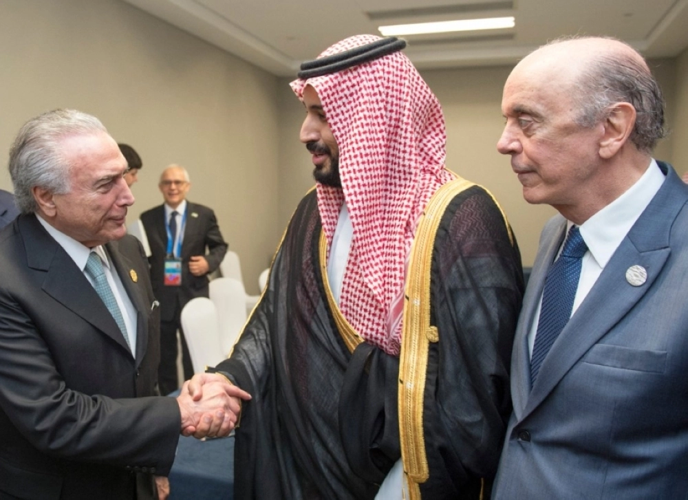 الأمير محمد بن سلمان مصافحا ميشيل تامر (واس)