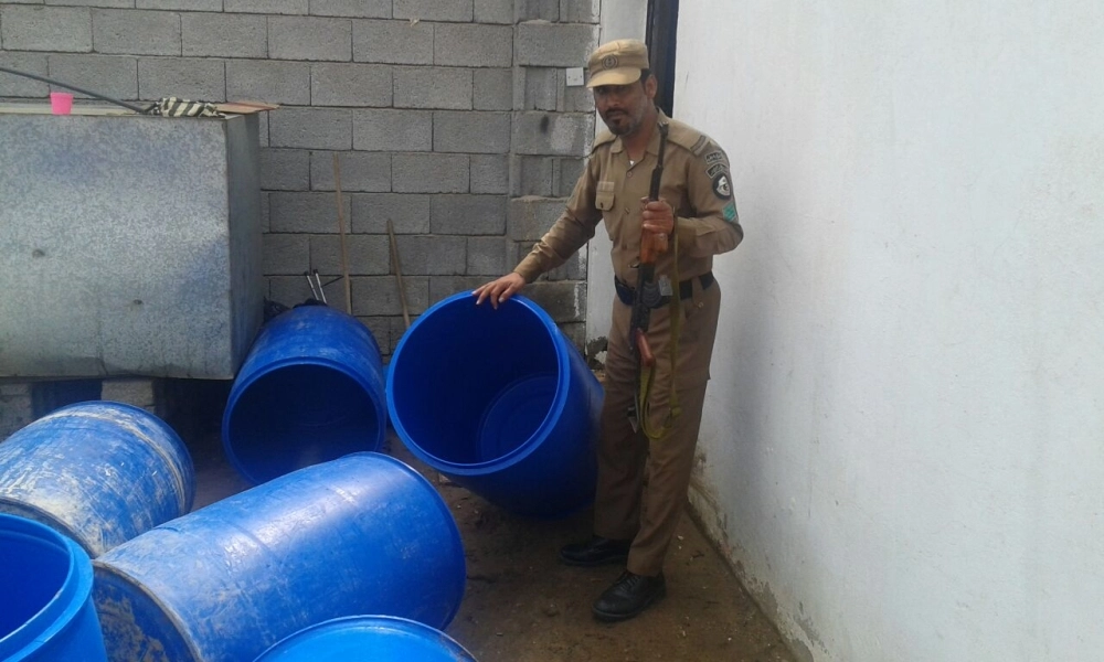 جانب من مضبوطات المصنع  (مكة) 