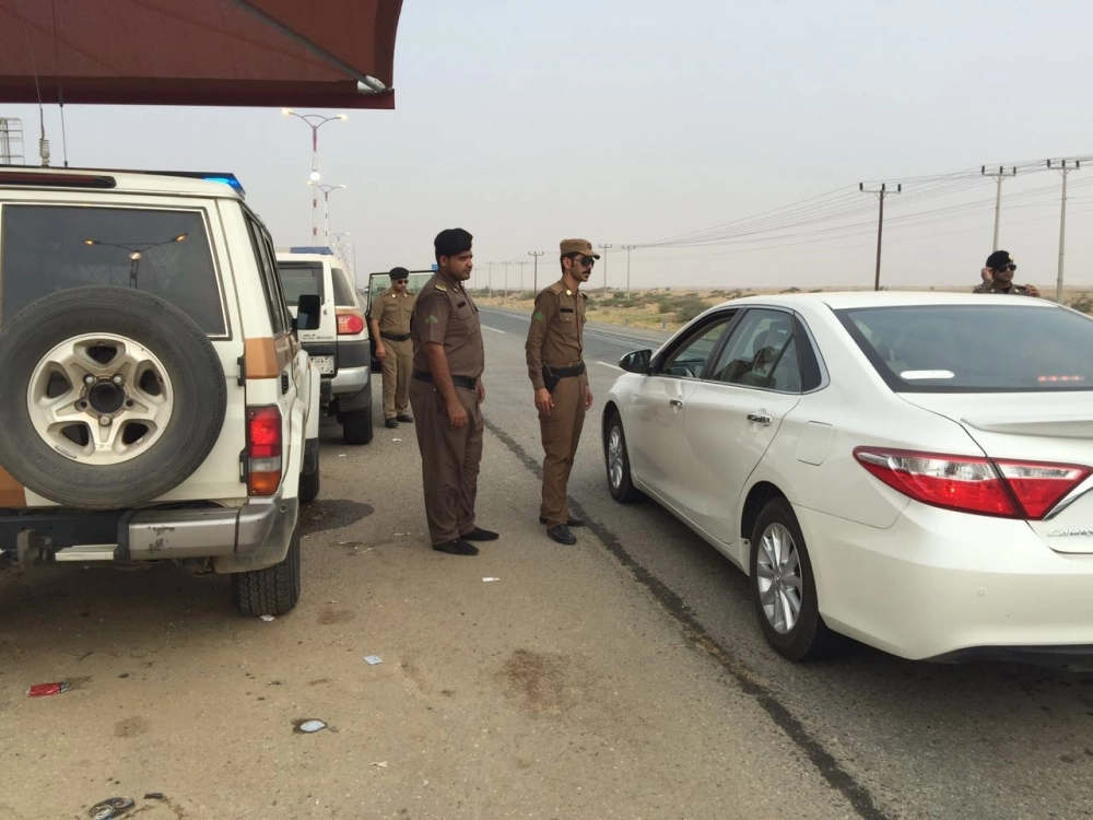 إجراءات رجال الأمن في نقطة الشقيق  (مكة)