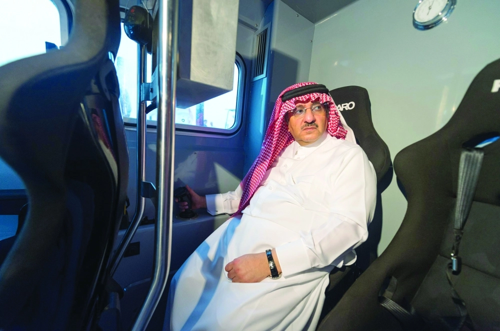 الأمير محمد بن نايف خلال جولته التفقدية (واس)