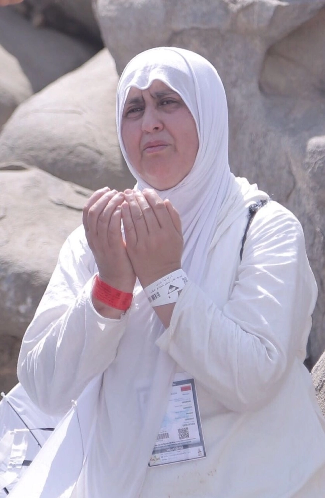 بكاء من على جبل الرحمة (أحمد جابر)