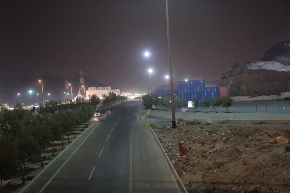 طرقات مشعر مزدلفة   (أحمد جابر) 