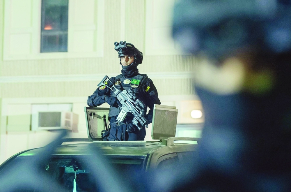 من استعدادات قوات الأمن الخاصة المشاركة في مهام حج 1437 هـ (واس)