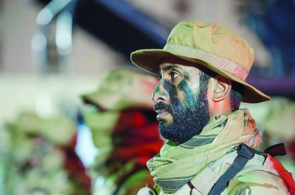 من استعدادات قوات الأمن الخاصة المشاركة في مهام حج 1437 هـ  (واس)