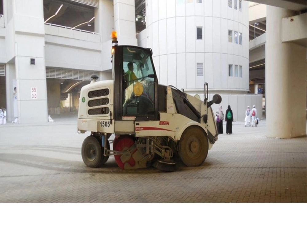 أمانة العاصمة المقدسة ترفع أكثر من 130 طن من النفايات بمك والمشاعر (واس) 11-12-1437 هـ