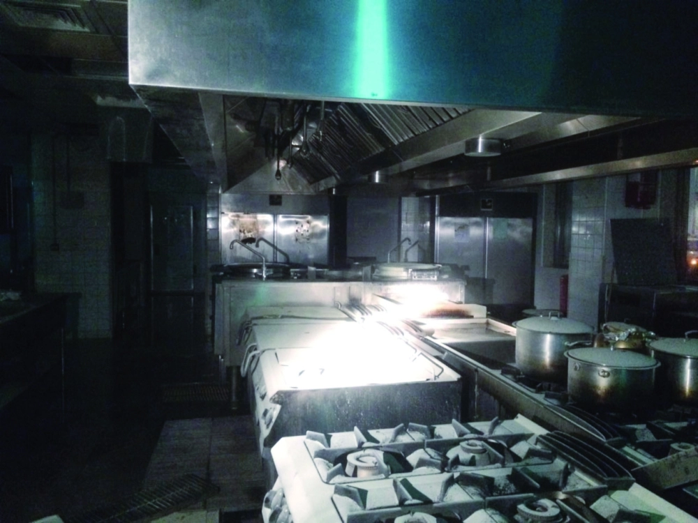 آثار الحريق داخل المطبخ (مكة)