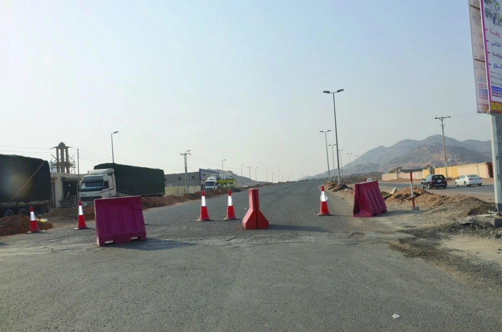 كوبري الجموم بدا مغلقا                  (عبدالمحسن دومان)