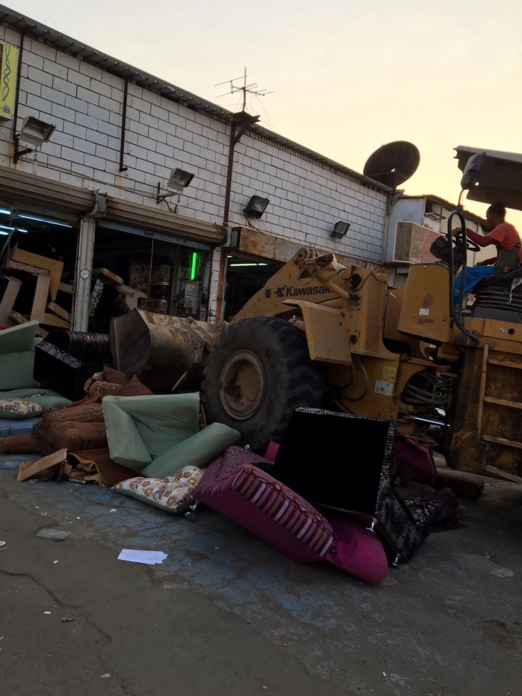 جانب من عمليات الإزالة (مكة)