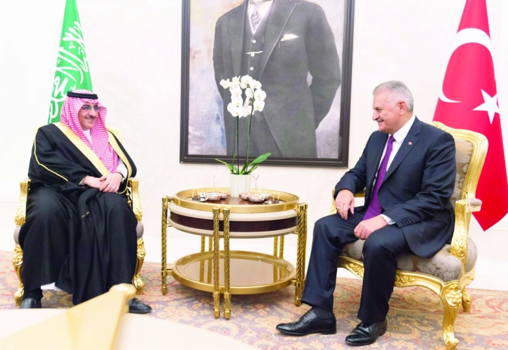 الأمير محمد بن نايف خلال لقائه يلدرم