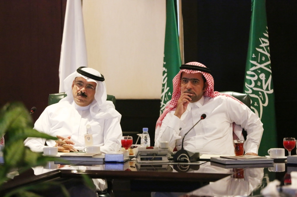 الوزير الحقيل والأمين الملحم