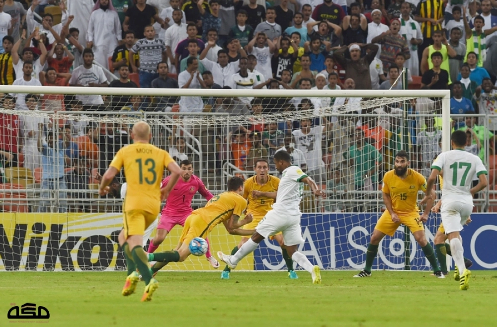 ناصر الشمراني لحظة تسجيل هدف التعادل الغالي (علي القرني)