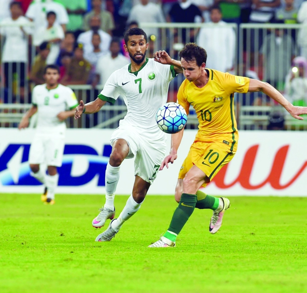 السعودية وأستراليا أمس الأول في الجوهرة                             (علي القرني)