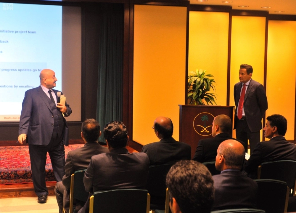 000-2445613791476742119323