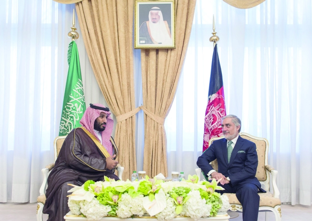 الأمير محمد بن سلمان لدى لقائه عبدالله عبدالله في الرياض أمس  (بندر الجلعود)