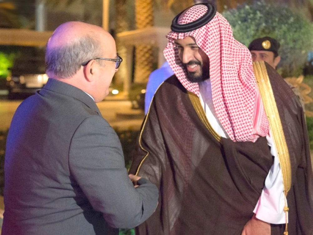 ولي ولي العهد خلال استقبال وزير الدفاع البرتغالي (واس)