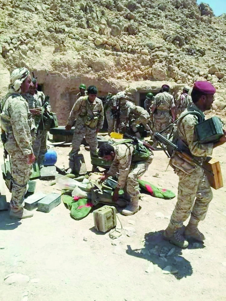 الجيش اليمني بمحيط معسكر 101 ميكا في البقع بصعدة                            (مكة) 