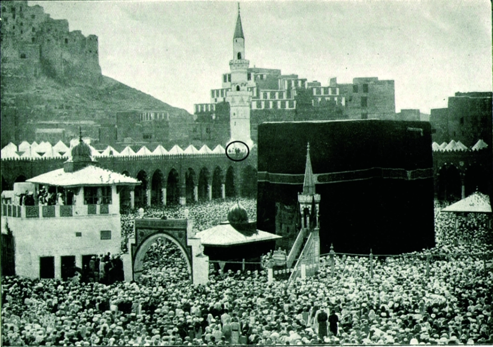 تصوير محمد صادق وتظهر البعثة العسكرية العثمانية 