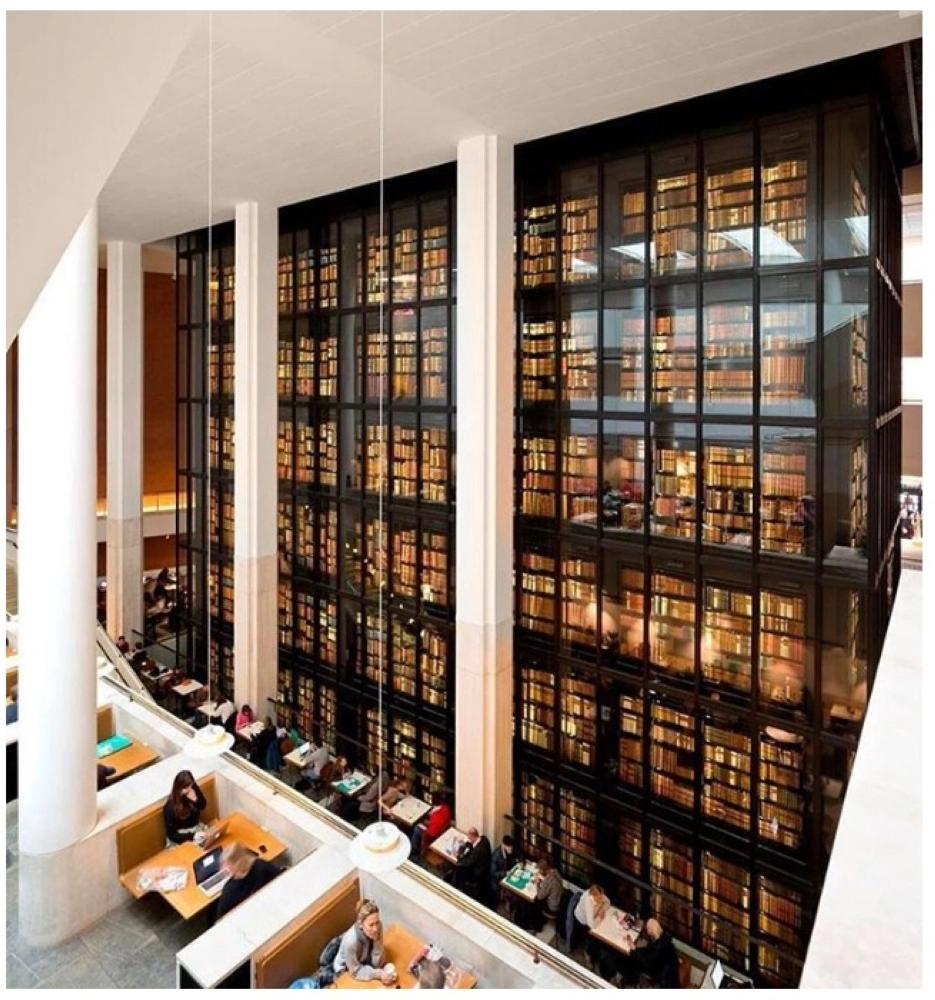 برج الملك الزجاجي