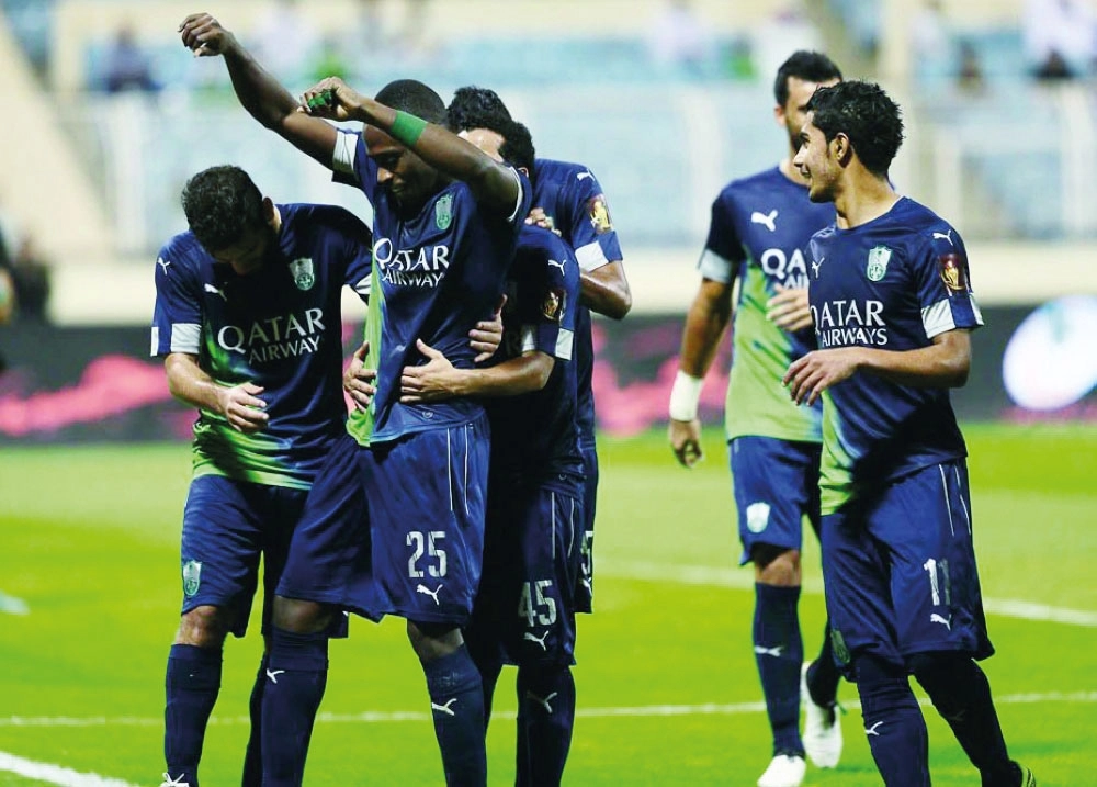 فرحة لاعب الأهلي معتز هوساوي بهدفه في هجر أمس الأول                                                                               (إعلامي الأهلي)