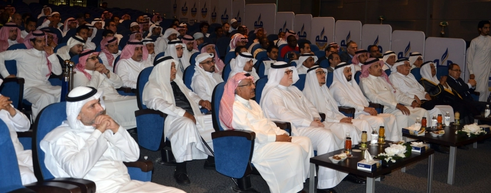 عدد من حضور اللقاء (عبدالمحسن دومان)