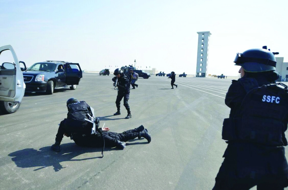 إحدى التكتيكات التي يتدرب عليها أفراد القوات المشاركة